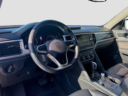 Used 2021 Volkswagen Atlas SE image 9