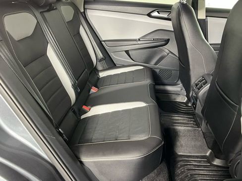 Used 2023 Volkswagen Taos SEL image 30