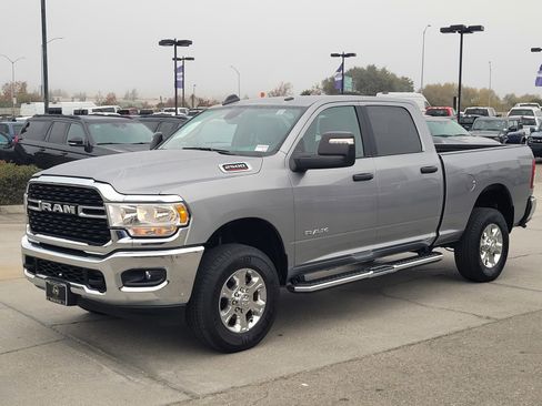 Used 2024 RAM 2500 Big Horn w/ Bed Utility Group image 8