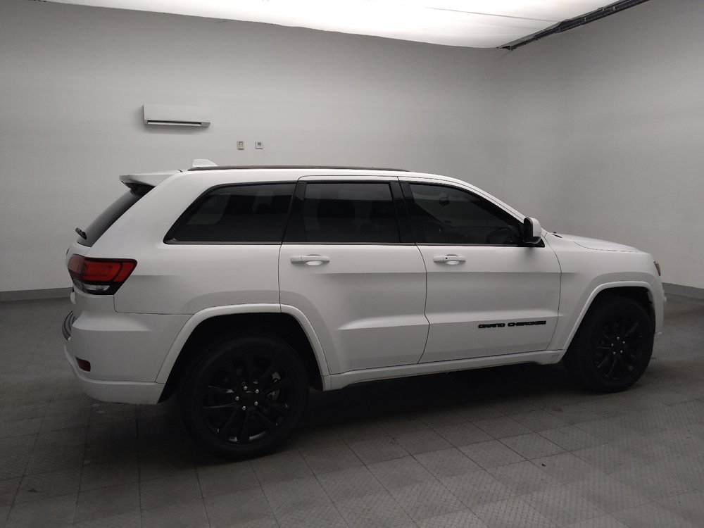 Used 2021 Jeep Grand Cherokee Laredo X AWD/4WD image 10