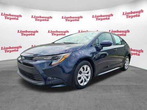 Used 2024 Toyota Corolla LE FWD image 19