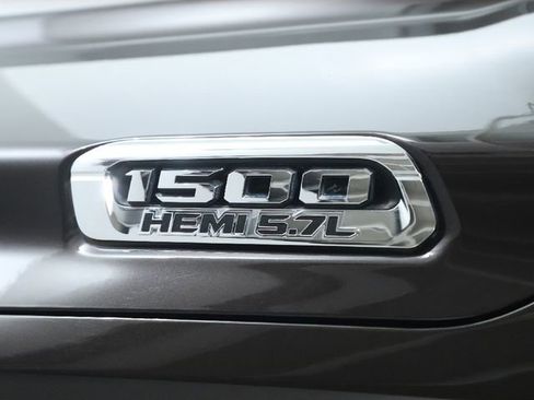 Used 2019 RAM 1500 Laramie image 43