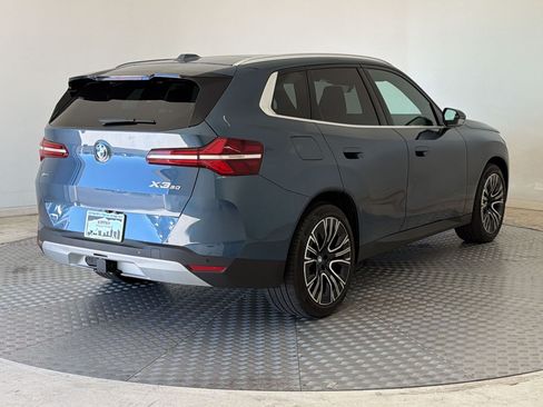 Used 2025 BMW X3 xDrive30i AWD/4WD image 9