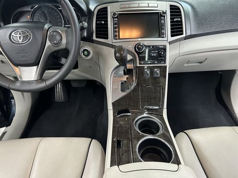 Used 2013 Toyota Venza Limited w/ Tow Prep Pkg AWD/4WD image 18