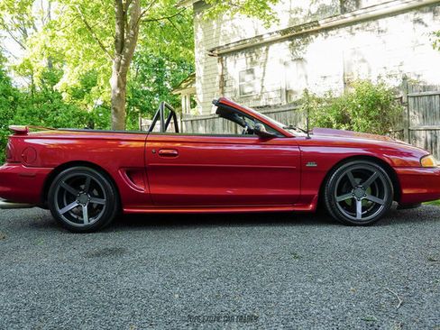 Used 1995 Ford Mustang GT RWD image 9