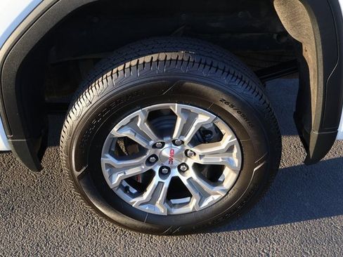 Used 2024 GMC Sierra 1500 SLT image 21