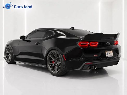 Used 2020 Chevrolet Camaro SS RWD image 5