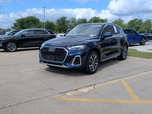 Used 2023 Audi Q5 2.0T Premium w/ Convenience Package AWD/4WD image 5
