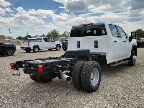 New 2026 GMC Sierra 3500 Pro w/ Fleet Convenience Package image 6