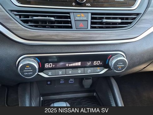 Used 2025 Nissan Altima 2.5 SV w/ SV Special Edition Package FWD image 23