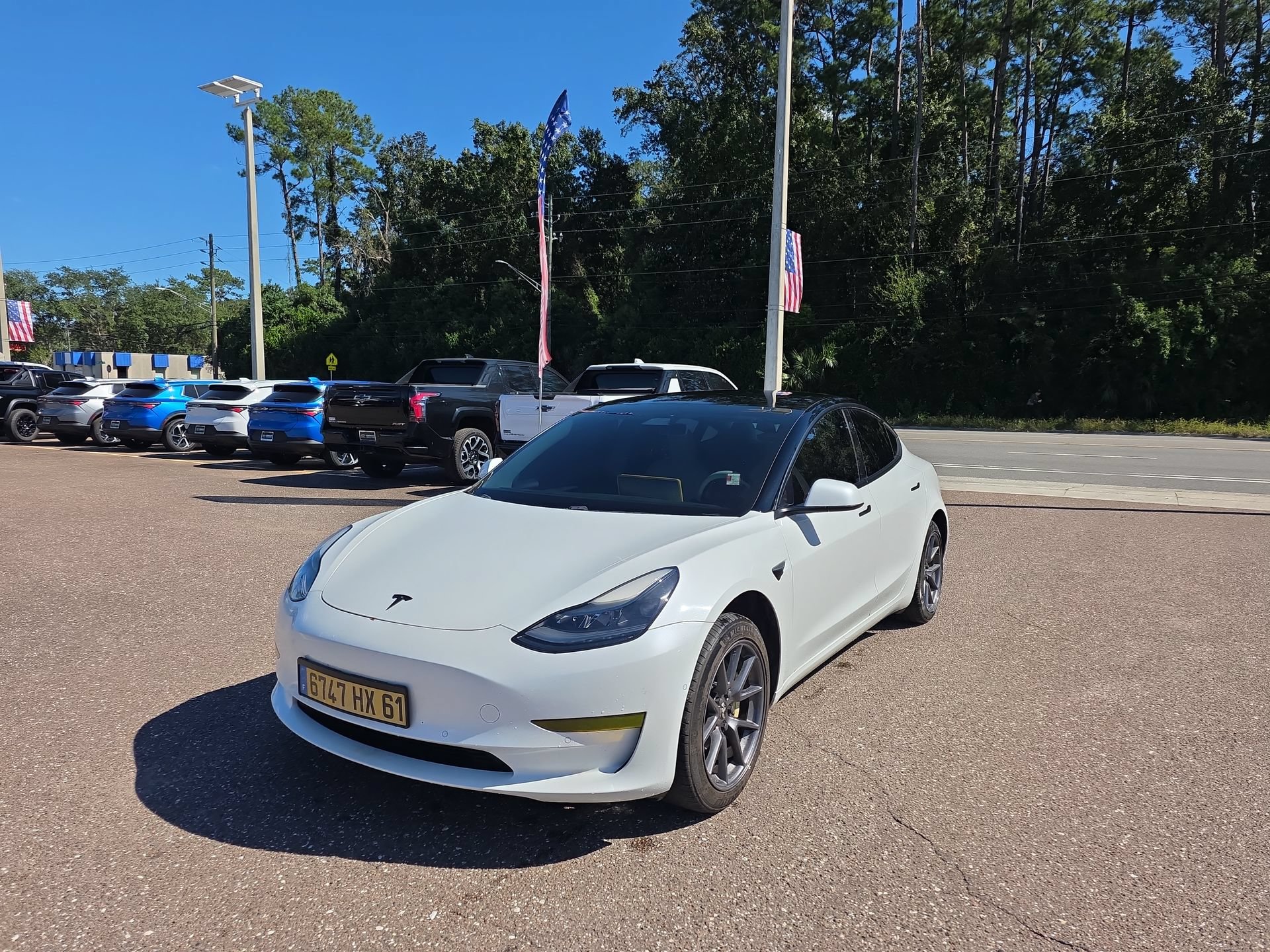Used 2021 Tesla Model 3 Standard Range Plus RWD image 3