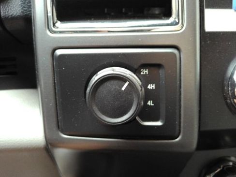 Used 2020 Ford F150 XLT AWD/4WD image 37