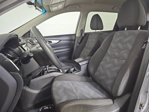 Used 2016 Nissan Rogue SV AWD/4WD image 14