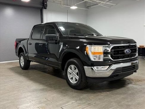 Certified 2022 Ford F150 XLT w/ Equipment Group 301A Mid image 2