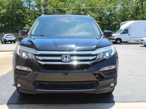 Used 2018 Honda Pilot Elite image 11
