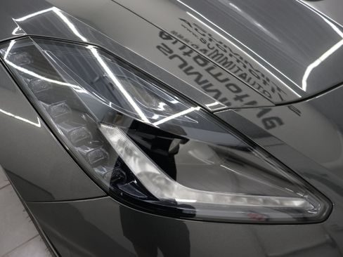 Used 2018 Chevrolet Corvette Stingray Coupe w/ Carbon Flash Badge Package RWD image 20