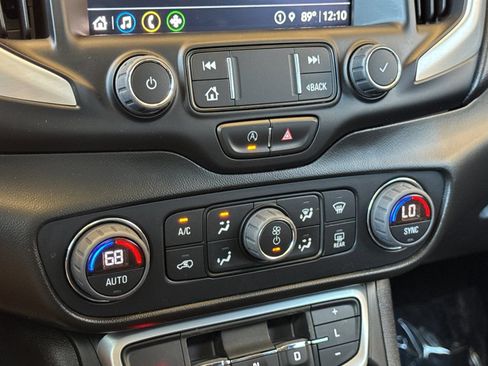 Certified 2022 GMC Terrain SLT AWD/4WD image 21