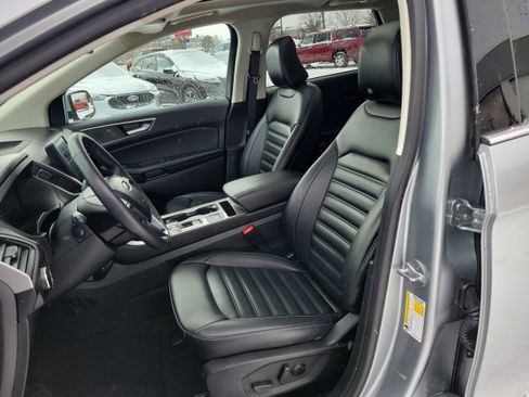 Used 2024 Ford Edge SEL w/ Convenience Package image 8