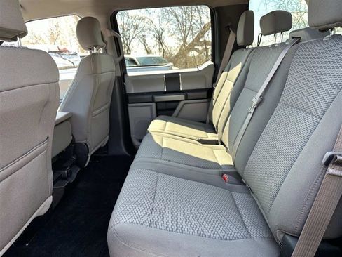 Used 2017 Ford F150 XLT w/ Heavy-Duty Payload Package image 11