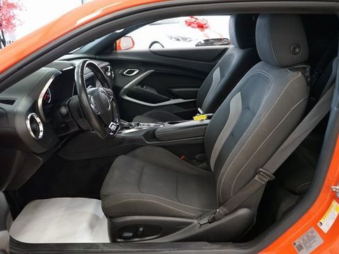 Used 2019 Chevrolet Camaro LT image 25