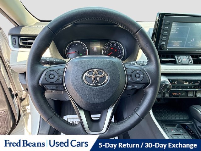 Used 2021 Toyota RAV4 XLE Premium AWD/4WD image 15