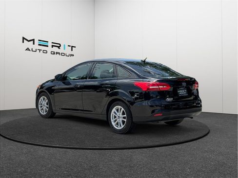 Used 2018 Ford Focus SE FWD image 7