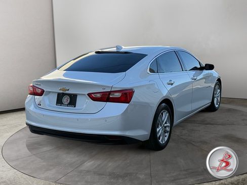 Used 2016 Chevrolet Malibu LT w/ Driver Confidence Package FWD image 7