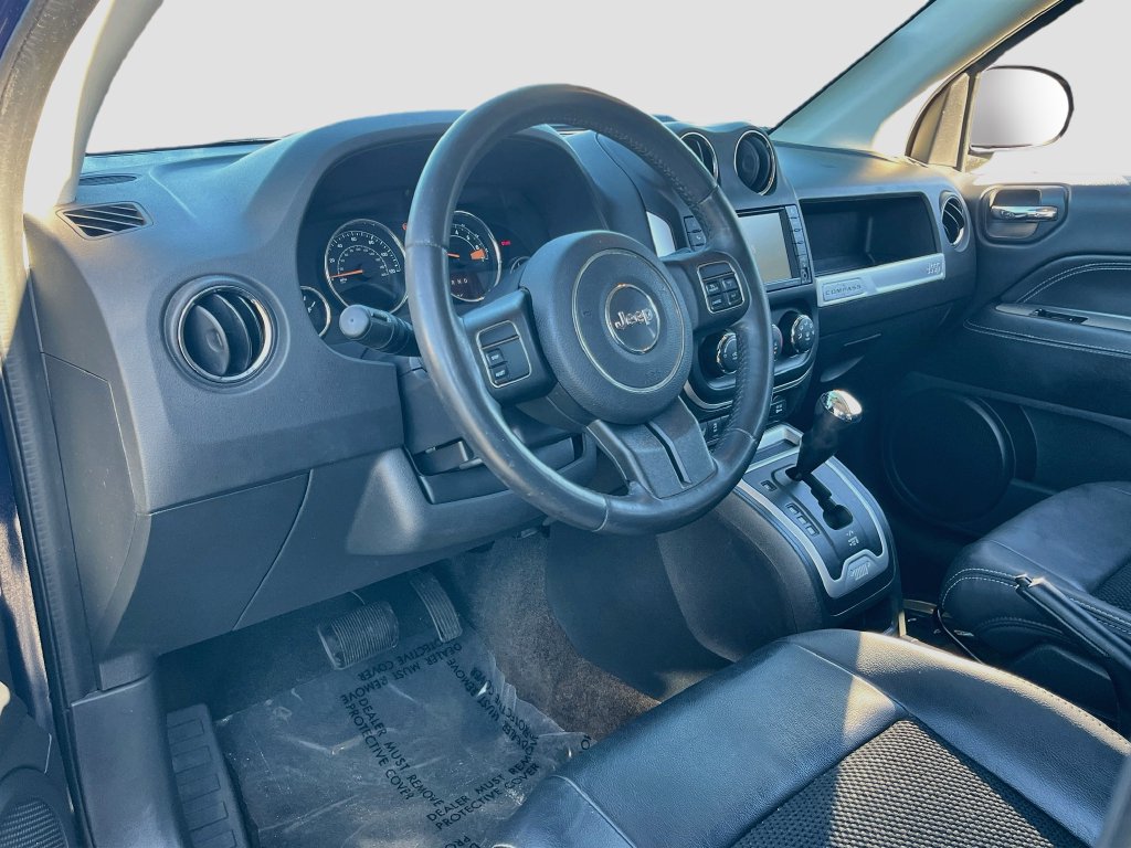 Used 2014 Jeep Compass Latitude FWD image 9