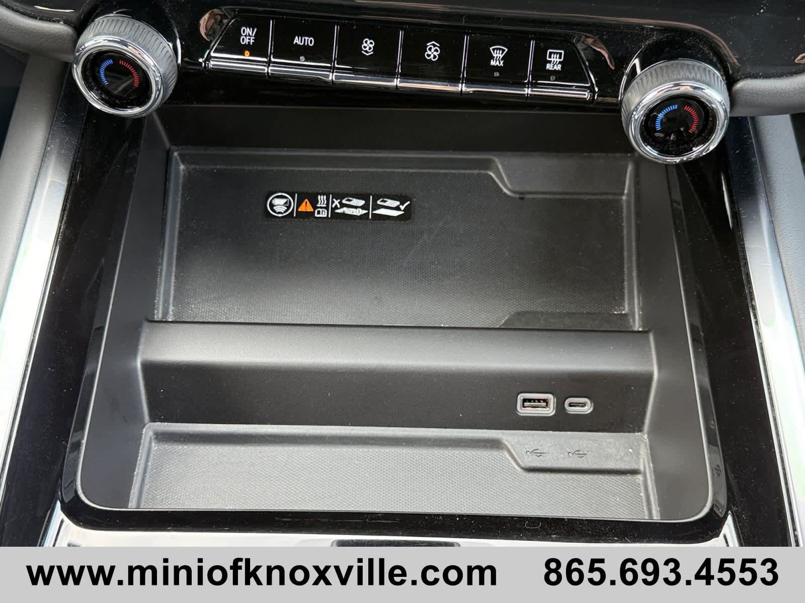 Used 2025 Chevrolet Tahoe LT RWD image 24