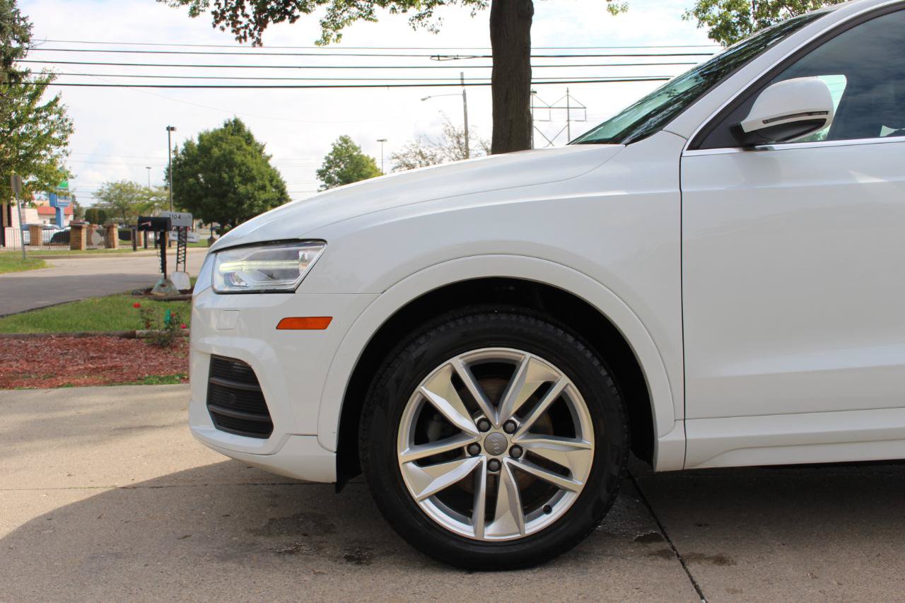 Used 2017 Audi Q3 2.0T Premium Plus w/ Premium Plus Package AWD/4WD image 48