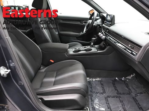 Used 2025 Honda Civic Sport image 23