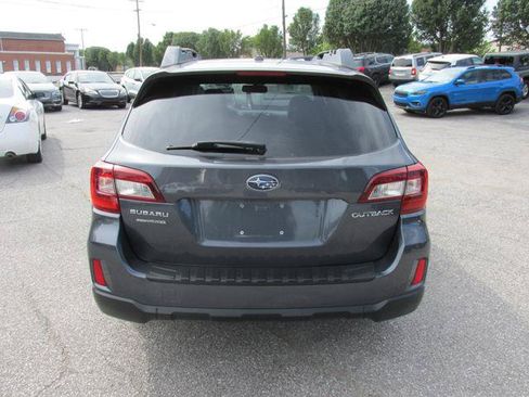 Used 2015 Subaru Outback 2.5i Limited AWD/4WD image 4