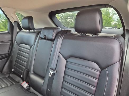 Used 2022 Ford Edge SEL AWD/4WD image 31