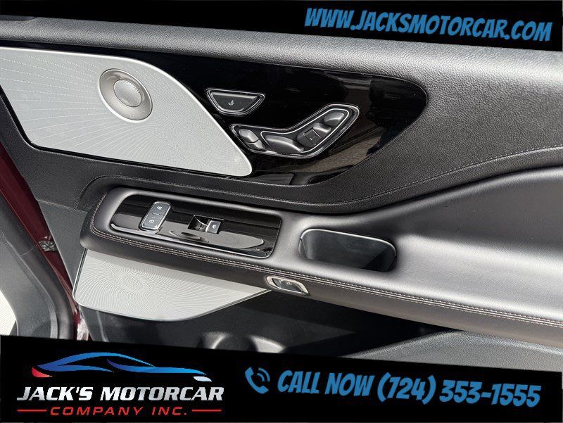 Used 2024 Lincoln Aviator Reserve w/ Equipment Group 201A AWD/4WD image 31