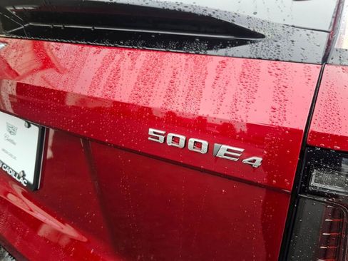 New 2026 Cadillac Optiq Luxury 1 image 19