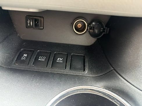 Used 2015 Toyota Highlander Limited w/ Driver Technology Package AWD/4WD image 23