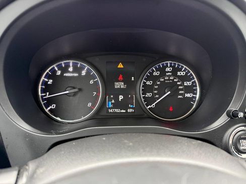 Used 2015 Mitsubishi Outlander SE image 33