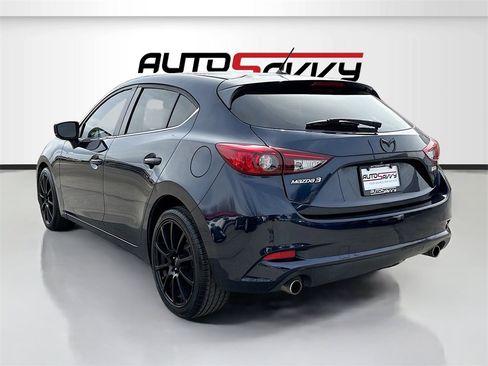 Used 2018 MAZDA MAZDA3 Touring image 5