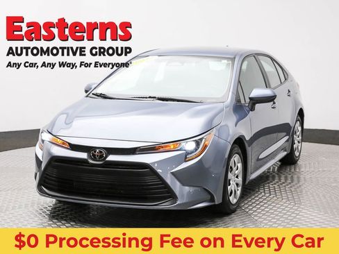 Used 2024 Toyota Corolla LE FWD image 1
