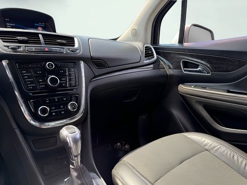 Used 2014 Buick Encore FWD image 39