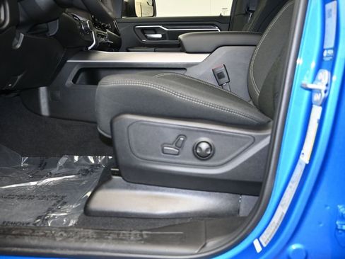 New 2026 RAM 1500 4x4 Crew Cab image 20
