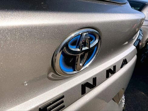 Certified 2021 Toyota Sienna XSE image 30