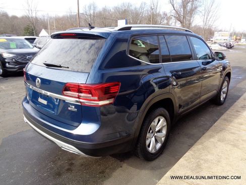 Used 2018 Volkswagen Atlas SE image 3