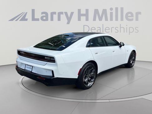 New 2026 Dodge Charger R/T AWD/4WD image 5