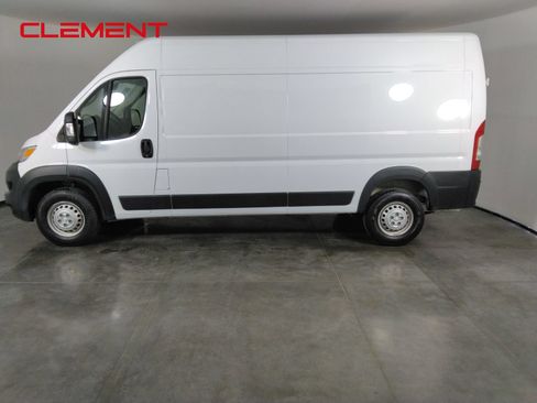 Used 2026 RAM ProMaster 2500 w/ Convenience Group FWD image 8