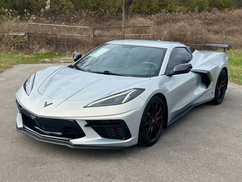 Used 2023 Chevrolet Corvette Stingray Convertible image 11