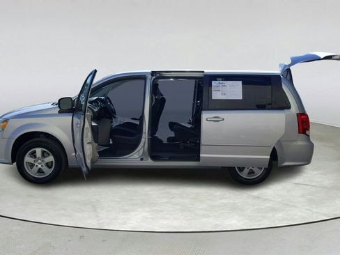 Used 2011 Dodge Grand Caravan Mainstreet w/ PWR Convenience Group FWD image 11