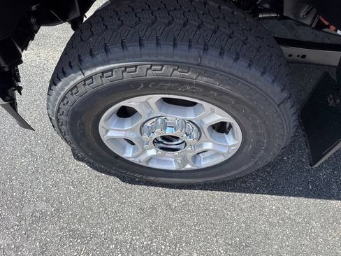 New 2026 Ford F250 XLT w/ FX4 Off-Road Package AWD/4WD image 19