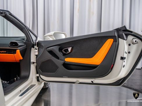 Used 2017 Lamborghini Huracan LP 610-4 image 50