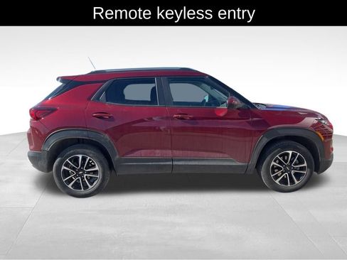 Used 2025 Chevrolet TrailBlazer LT image 8